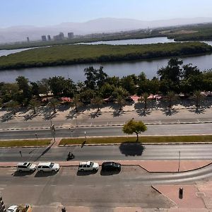 Stunning Corniche View Apartment Ras al-Khaimah Exterior photo