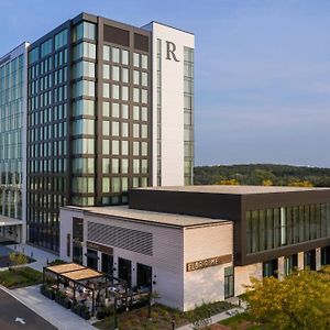 Renaissance Milwaukee West Hotel Wauwatosa Exterior photo