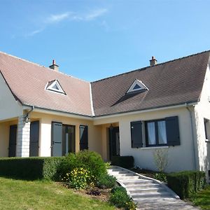 Maison Moderne Avec Jardin, Animaux Acceptes, Wi-Fi, Stationnement Prive - Fr-1-590-539 Villa Epieds-en-Beauce Exterior photo