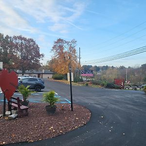 Inn of the Dove: Romantic Luxury Suites with Jacuzzi & Fireplace Harrisburg Exterior photo