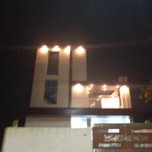 Radiant Hotel Sangam Prayagraj Exterior photo