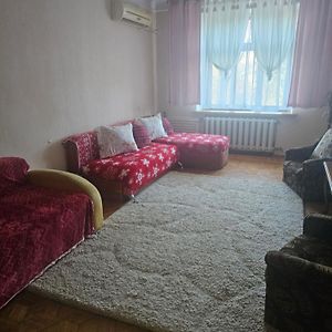 2 Комнатные Аппартаменты На Бульваре Пушкина Apartment Kremenchuk Exterior photo