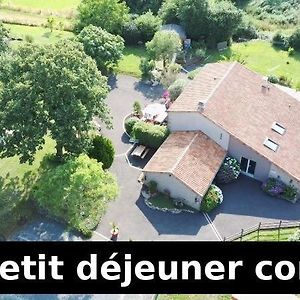 Au Petit Bignon Bed & Breakfast Les Epesses Exterior photo