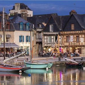 Coup De Coeur Sur Le Port De St Goustan, Tres Bel Appartement Avec Terrasse Auray Exterior photo