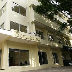 Griya Sintesa Hotel Manado Exterior photo