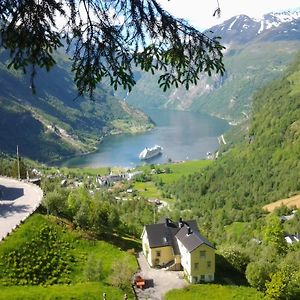 Lunheim In Geiranger Hotel Exterior photo