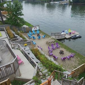 Riverfront Cottages Wasaga Beach Exterior photo