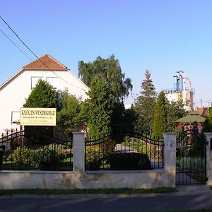 Katalin Vendeghaz Hotel Sarospatak Exterior photo