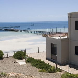 Cliff House Beachfront Villas Moonta Exterior photo