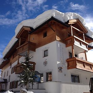 Pension Mirandola Hotel Colfosco Exterior photo