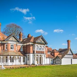 Cim Business Centre Hotel Maidenhead Exterior photo