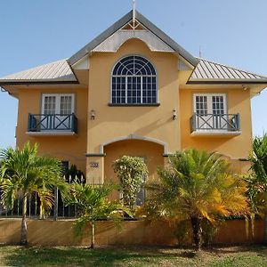 Casa Del Sol Tobago Villa Bon Accord Village Exterior photo