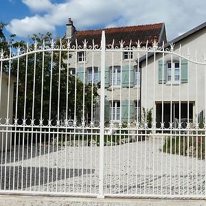 La Promenade En Champagne Bed & Breakfast Mussy-sur-Seine Exterior photo