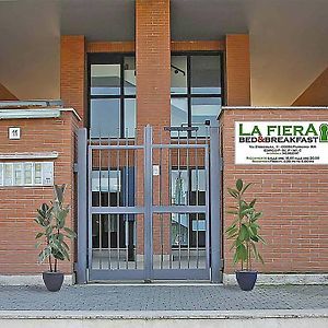 La Fiera Guesthouse Fiumicino Exterior photo