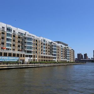 Jersey City Waterfront At The Pier - A Premier Furnished Apartment Exterior photo