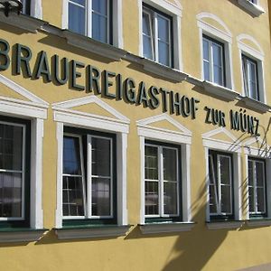 Brauereigasthof Zur Muenz Seit 1586 Hotel Guenzburg Exterior photo