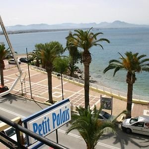 Petit Palais Hotel Loutraki  Exterior photo