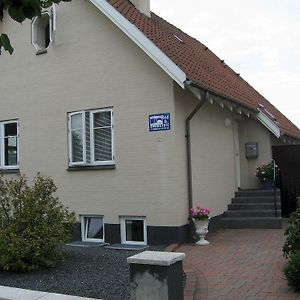 Amalie Bed And Breakfast & Apartments Odense Exterior photo