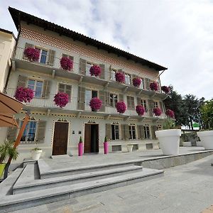 Casa Americani Hotel Monta Exterior photo