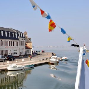 Hotel Du Port Et Des Bains Saint-Valery-sur-Somme Exterior photo