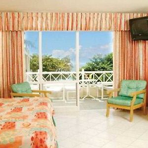 Allamanda Beach Hotel Rockley Room photo