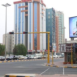 Laguna Hotel Suites Kuwait City Exterior photo