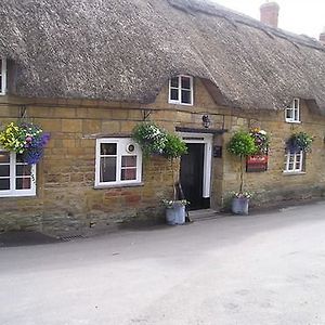 The Masons Arms Hotel Yeovil Exterior photo