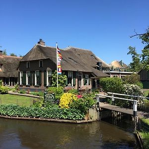 Bed & Bike De Hofstee Bed & Breakfast Giethoorn Exterior photo