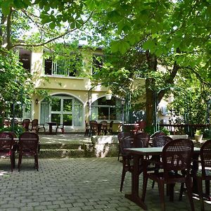 Logis Le Ceans Hotel Orpierre Exterior photo