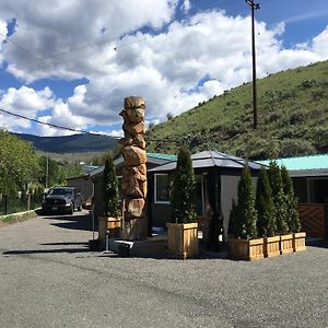 Sunset Motel Cache Creek Exterior photo