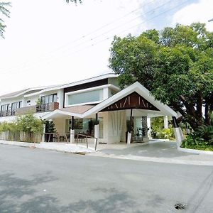 Segara Suites Olongapo Exterior photo