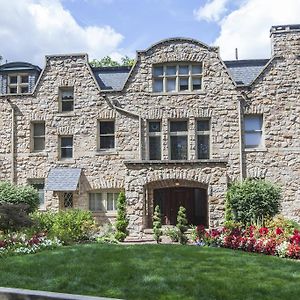 The Mansion At Maple Heights Bed & Breakfast Pittsburgh Exterior photo