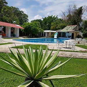 Hotel Villas Kin Ha Palenque Exterior photo