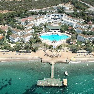 Bodrum Beach Club Hotel Exterior photo