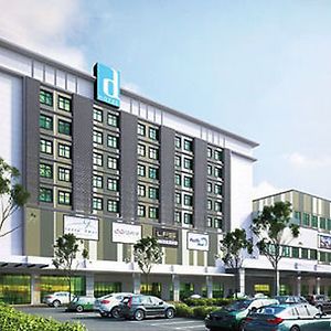 D Hotel Seri Iskandar Exterior photo