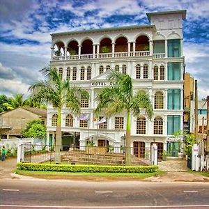 Hotel Clarion Kiribathgoda Exterior photo