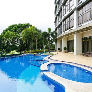 The Bellagio 3 Apartment Makati City Exterior photo