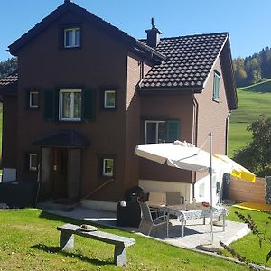 Ferienwohnung Eisenring In Idyllischer Umgebung Gahwil Exterior photo