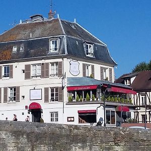 Le Cabouillet Hotel L'Isle-Adam Exterior photo