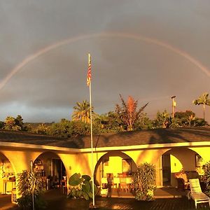 Kona Bayview Inn Captain Cook Exterior photo