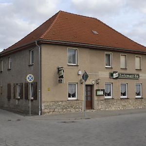 Gasthaus ,,Zum Schwarzen Baer" Hotel Gusten Exterior photo