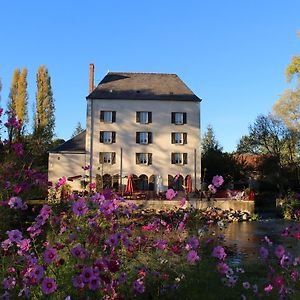 Logis Le Moulin Fleuri Hotel Veigne Exterior photo