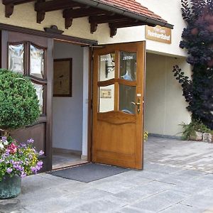 Hotel Reinhardtshof Garni Wolfschlugen Exterior photo