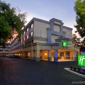 Holiday Inn Express Sacramento Convention Center, An Ihg Hotel Exterior photo