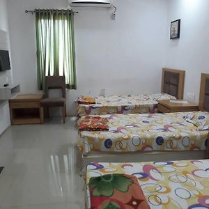 Usha Residency Hotel Bhuj Exterior photo