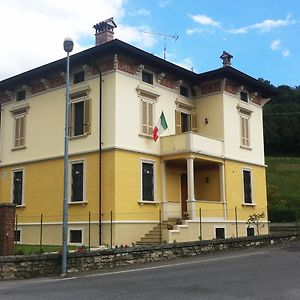 Villa Dircea Castell'Arquato Exterior photo