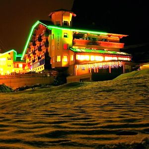 Alps Oriental Wellness Hotel Campodolcino Exterior photo