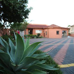 Legae La Tshepo Bed And Breakfast Mogwase Exterior photo