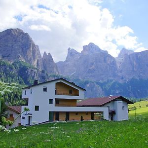 Alpin Relais B&B Villa Melisse Colfosco Exterior photo