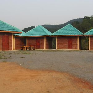 Chomdoy Bungalow & Restaurant Hotel Luang Namtha Exterior photo